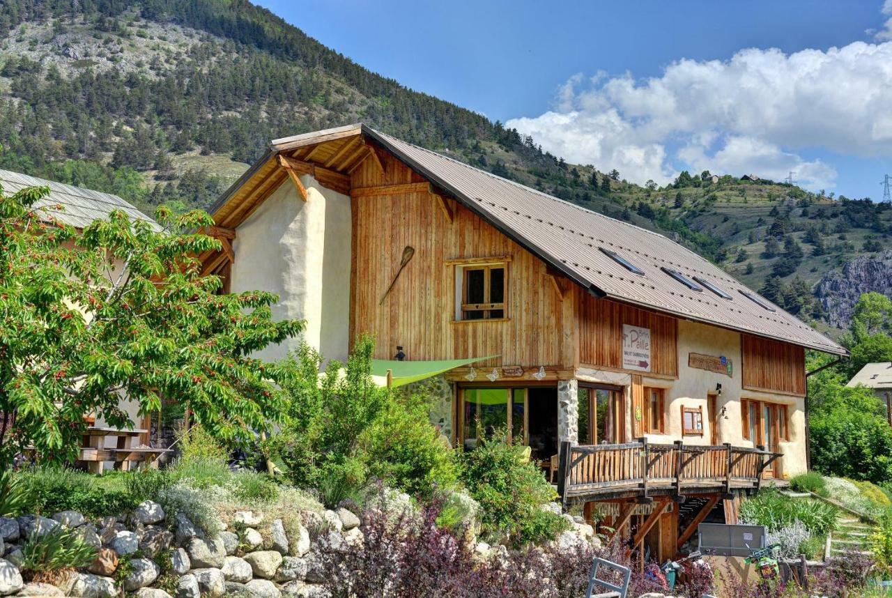 Chambres D'Hote Le Brin De Paille Saint-Martin-de-Queyrières Kültér fotó