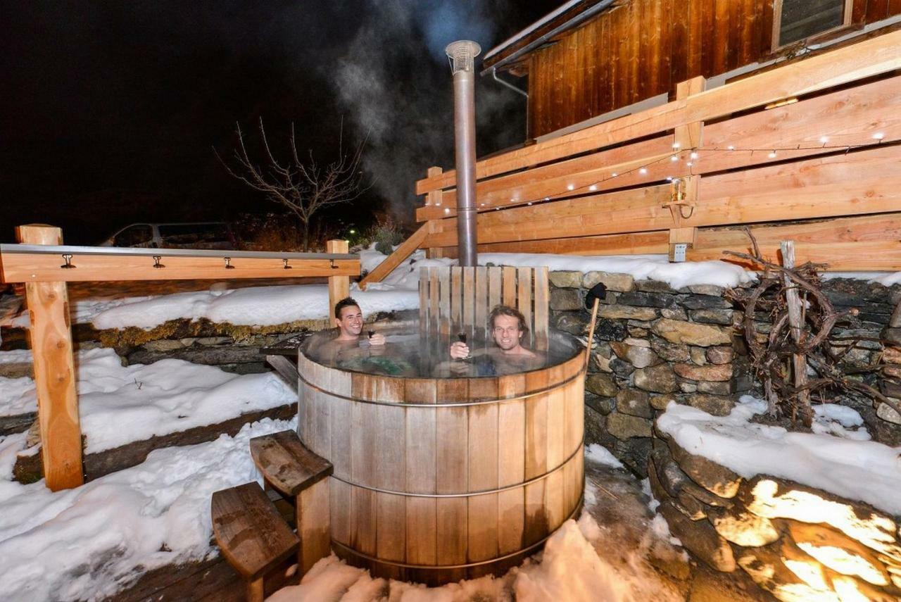 Chambres D'Hote Le Brin De Paille Saint-Martin-de-Queyrières Kültér fotó