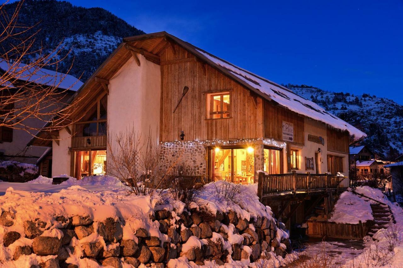 Chambres D'Hote Le Brin De Paille Saint-Martin-de-Queyrières Kültér fotó